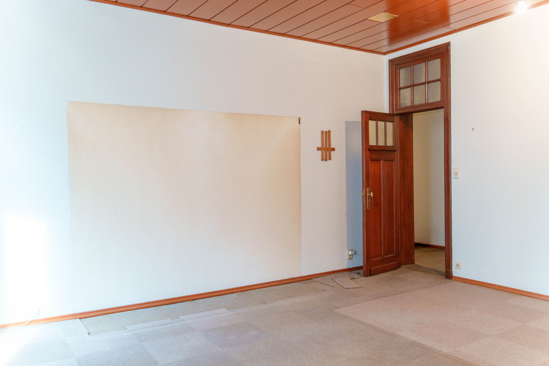 te renoveren ruimte in appartementsgebouw